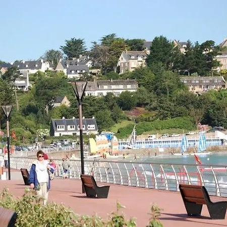 Pause Bretonne En Terrasse Perros-Guirec